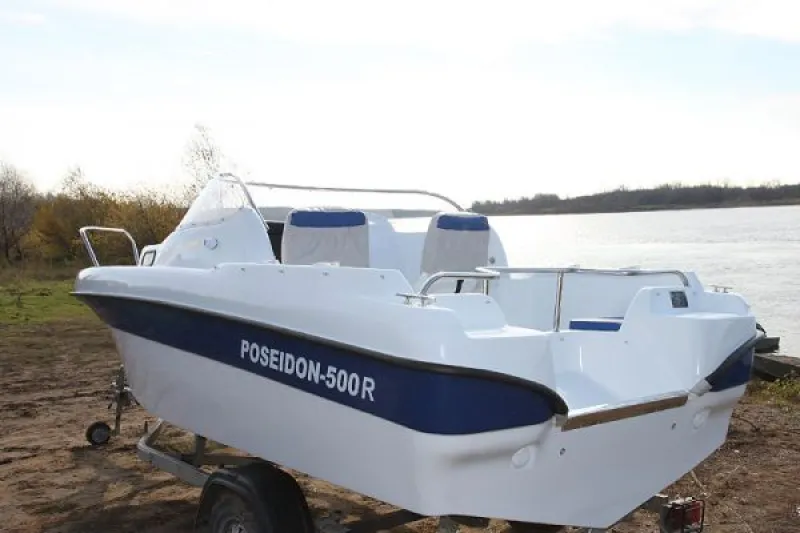Пластиковая лодка Каютный катер BESTER - 500R, фото: 36