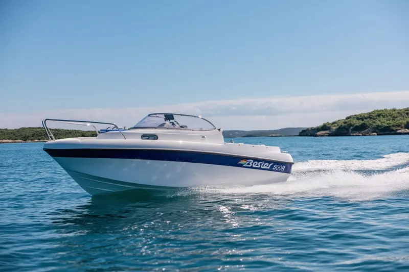 Каютный катер BESTER - 500R, фото: 3