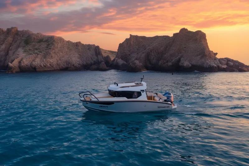 Катер VOYAGER 600 Cabin 3, фото: 3