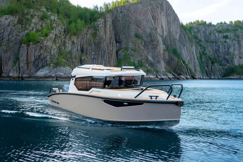 Катер VOYAGER 600 Cabin 3, фото: 2