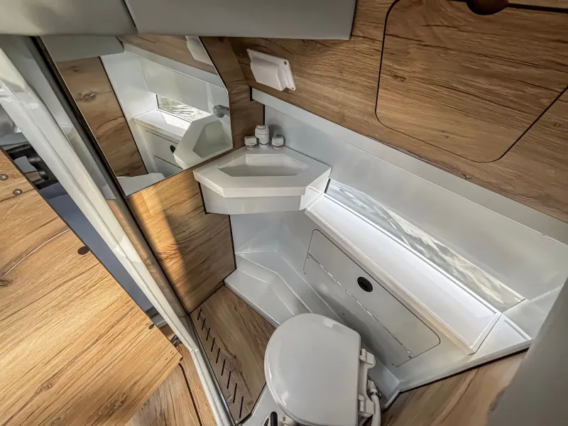 Катер Discovery 650, фото: 7