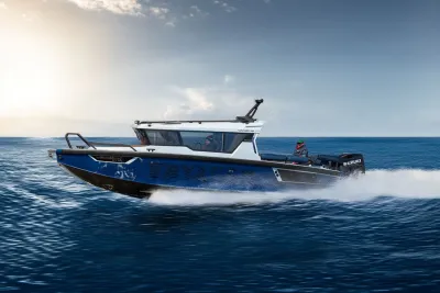 Катер VOYAGER 850 Cabin Twin обложка