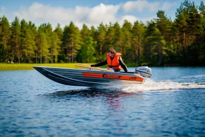 Катер Wellboat-33 обложка