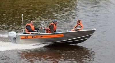 Лодка Wellboat-42 Consol