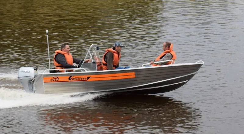 Алюминиевая лодка Wellboat-42 Consol, фото: 1