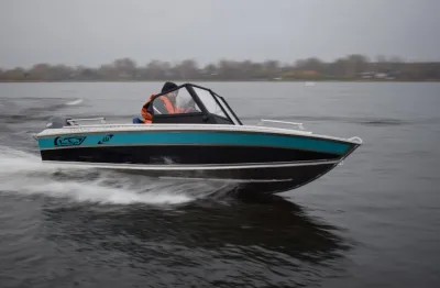 Лодка Wellboat-43-4