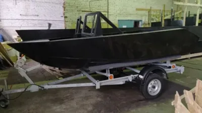 Лодка Анривер-420