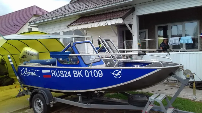 Моторная лодка ВЕСТА-470, фото: 2