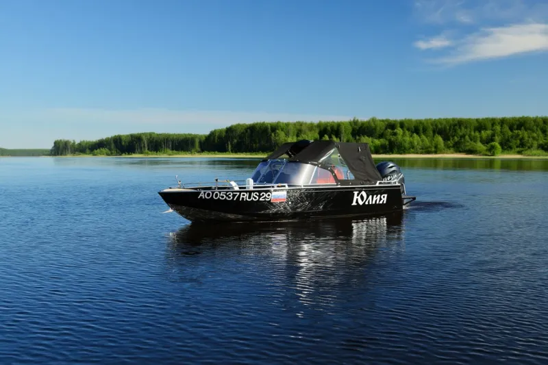 Каютный катер Моряна 602 Классик, фото: 2