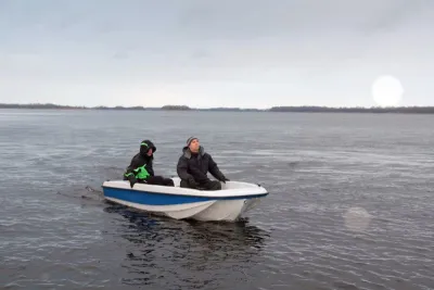 Каютный катер Cayman 36S обложка