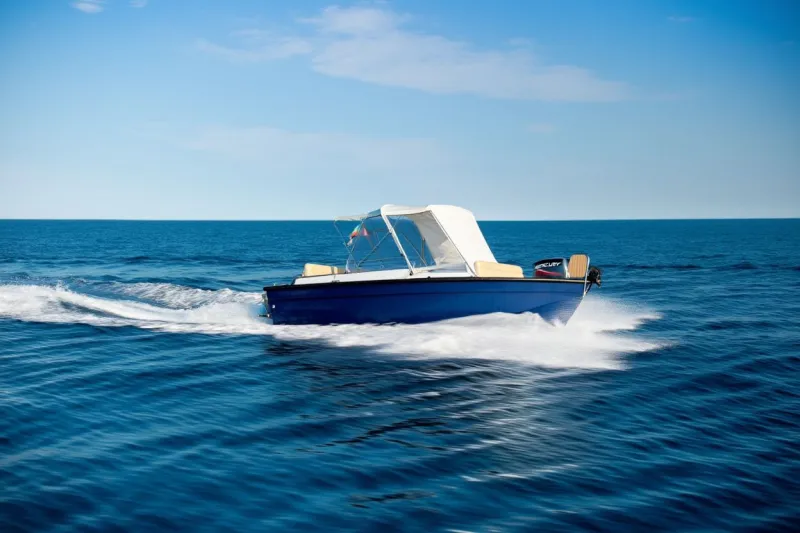 Каютный катер Диана 4-02, фото: 2