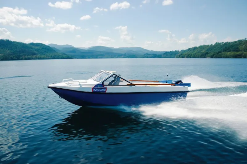 Каютный катер Диана 3 -01, фото: 2