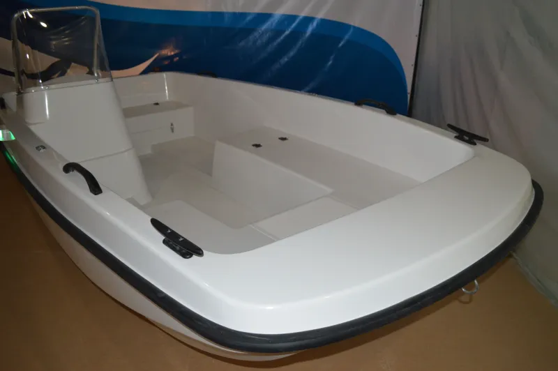 Пластиковая лодка Кайман 400, фото: 11