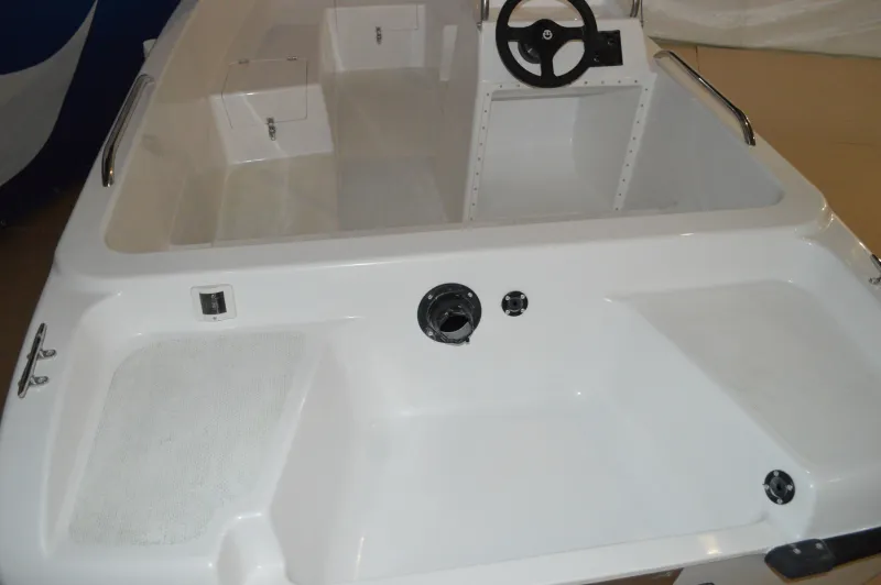 Пластиковая лодка Кайман 400, фото: 8