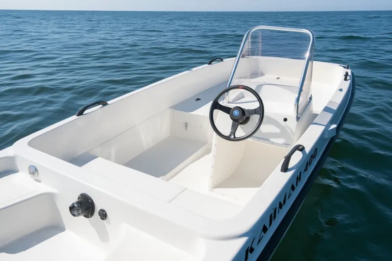 Каютный катер Кайман 400, фото: 2