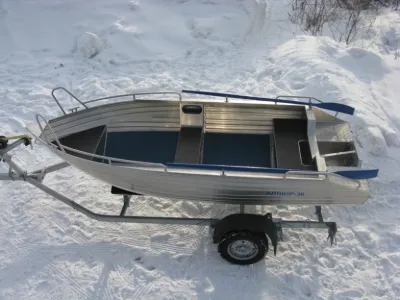 Лодка Аллюр-36