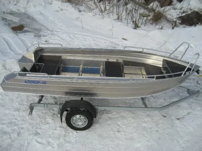 Лодка Аллюр-40