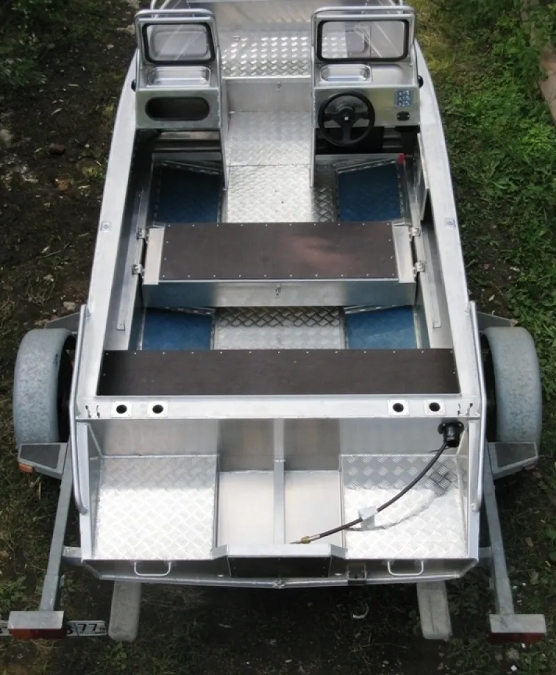 Моторная лодка Аллюр-40-2К, фото: 17