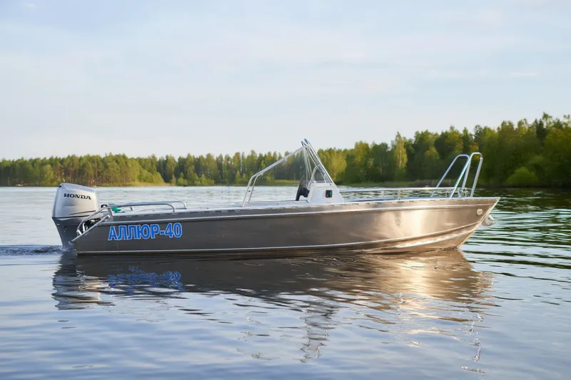 Каютный катер Аллюр-40-2К, фото: 2
