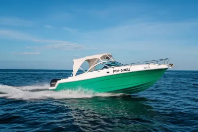 Пластиковая лодка TITAN обложка