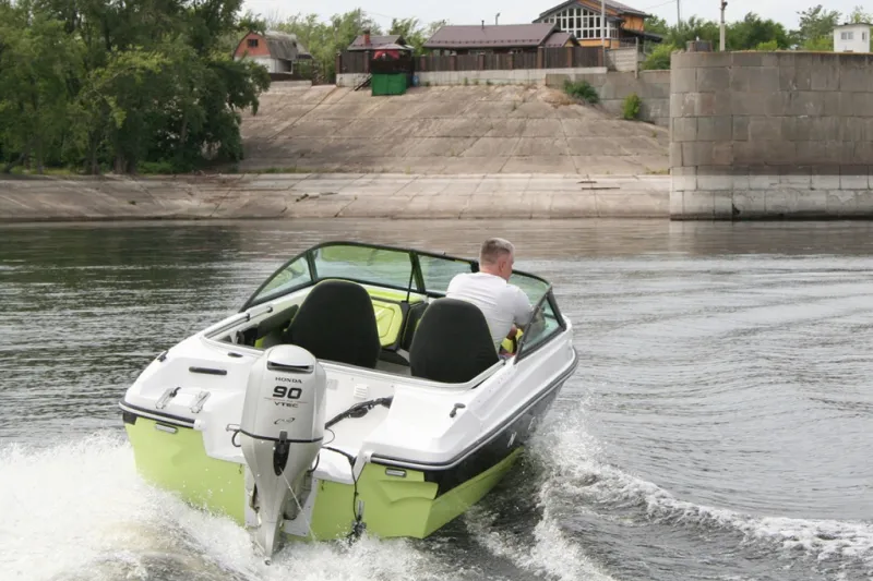 Пластиковая лодка NEON BOWRIDER, фото: 7