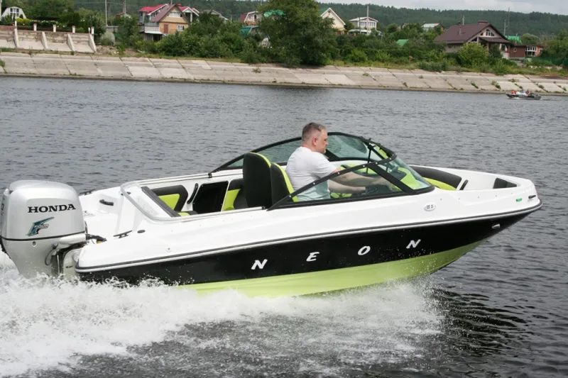 Пластиковая лодка NEON BOWRIDER, фото: 14