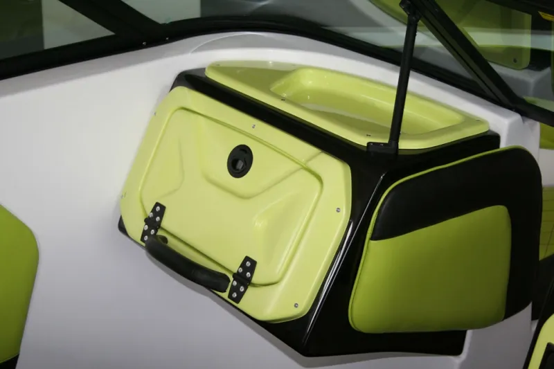 Пластиковая лодка NEON BOWRIDER NEW, фото: 16