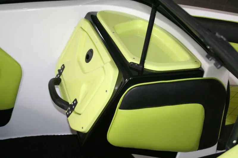 Пластиковая лодка NEON BOWRIDER NEW, фото: 12