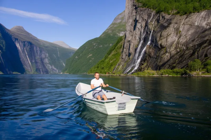 Каютный катер Lima 370, фото: 3