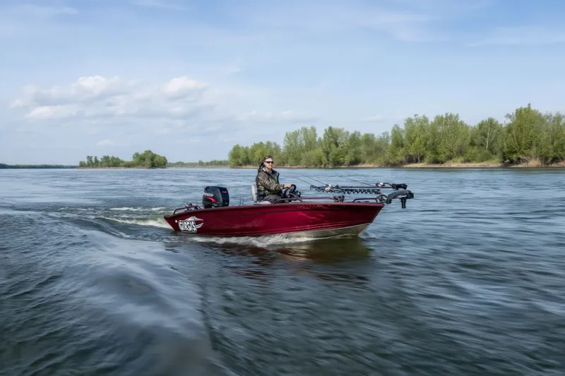 Каютный катер Girgis 390 Рестайлинг, фото: 2