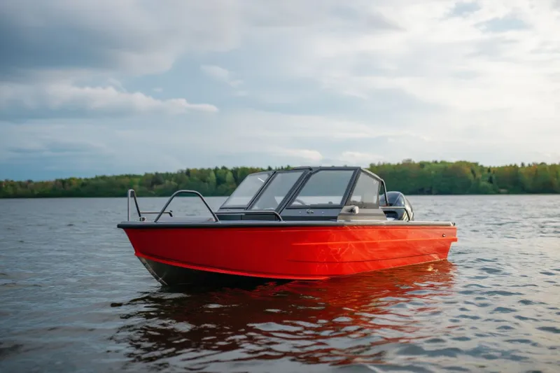 Каютный катер ALEUT 5.0 DC, фото: 2