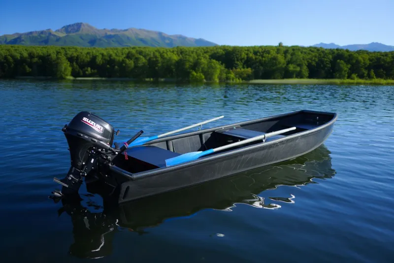 Каютный катер ДЖОНБОТ 400K, фото: 2