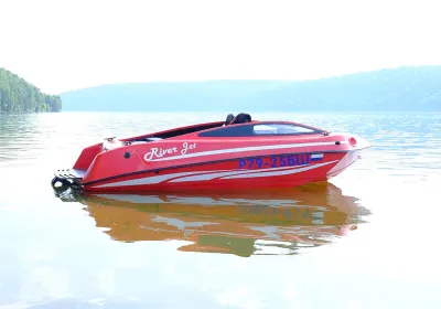 Лодка RiverJet