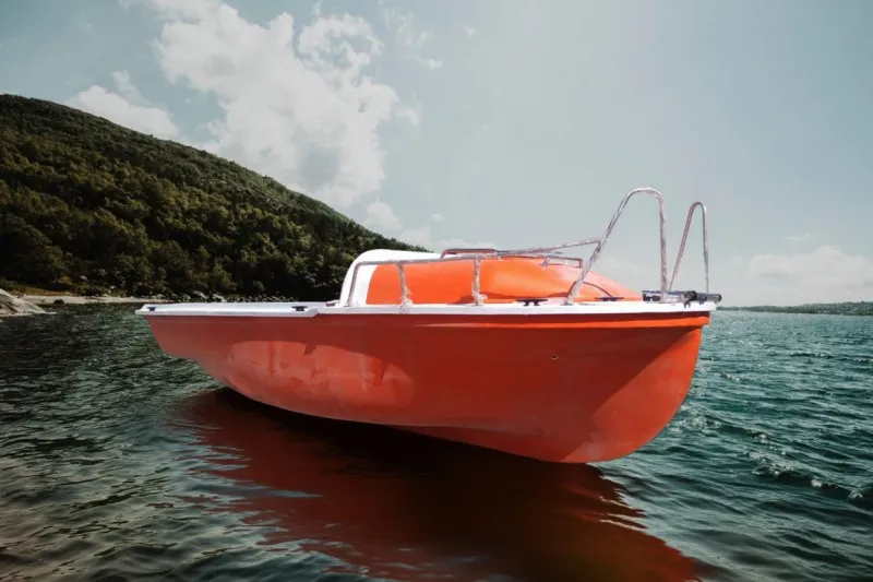 Каютный катер Marine -590, фото: 2