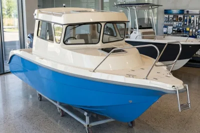 Lugger 640 Cabin