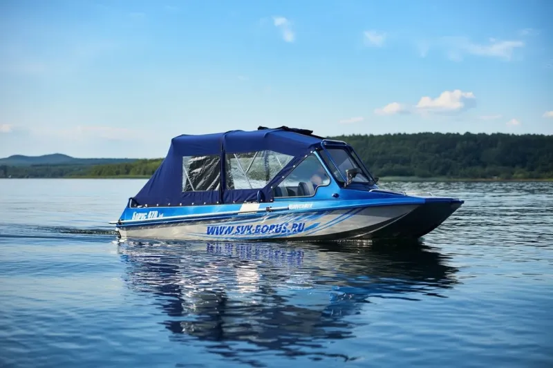 Каютный катер Борус-700 jet pro, фото: 2