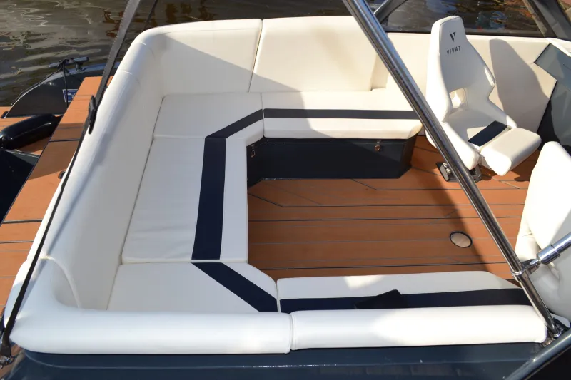 Пластиковая лодка Vivat 640 СВ, фото: 22