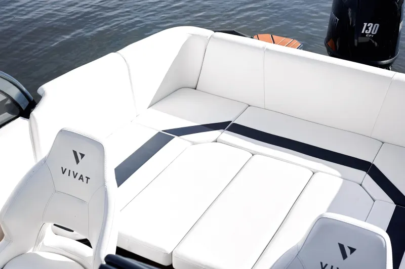Пластиковая лодка Vivat 640 СВ, фото: 11