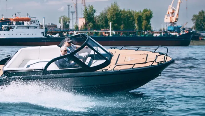 Пластиковая лодка Vivat 640 СВ, фото: 2