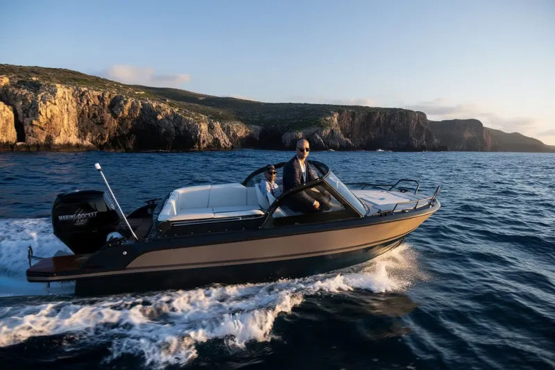 Каютный катер Vivat 640 СВ, фото: 2