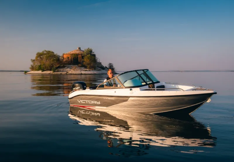 Пластиковая лодка Victory 470, фото: 19