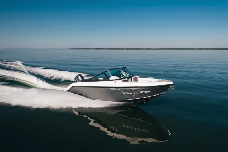 Каютный катер Victory 500, фото: 2