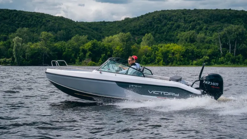 Пластиковая лодка Victory 570 Open, фото: 22