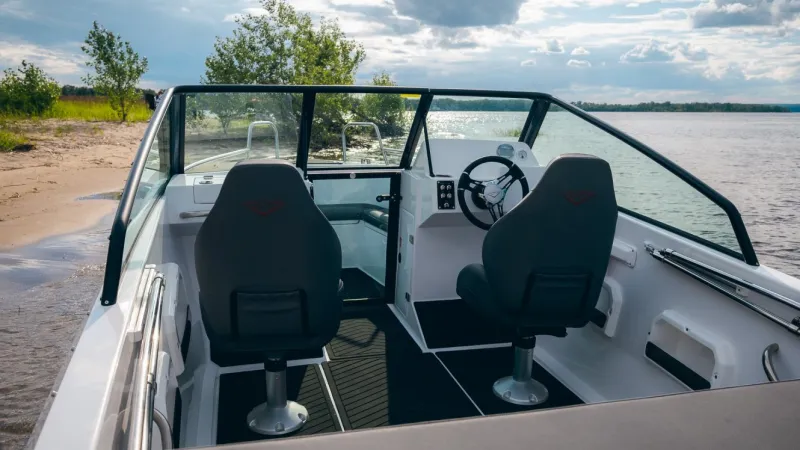 Пластиковая лодка Victory 570 Open, фото: 20