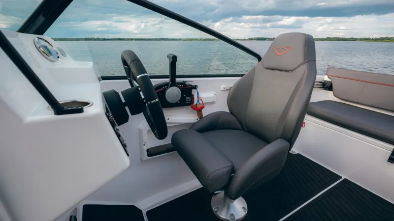 Пластиковая лодка Victory 570 Open, фото: 17