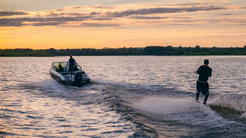 Пластиковая лодка Victory 570 Open, фото: 16