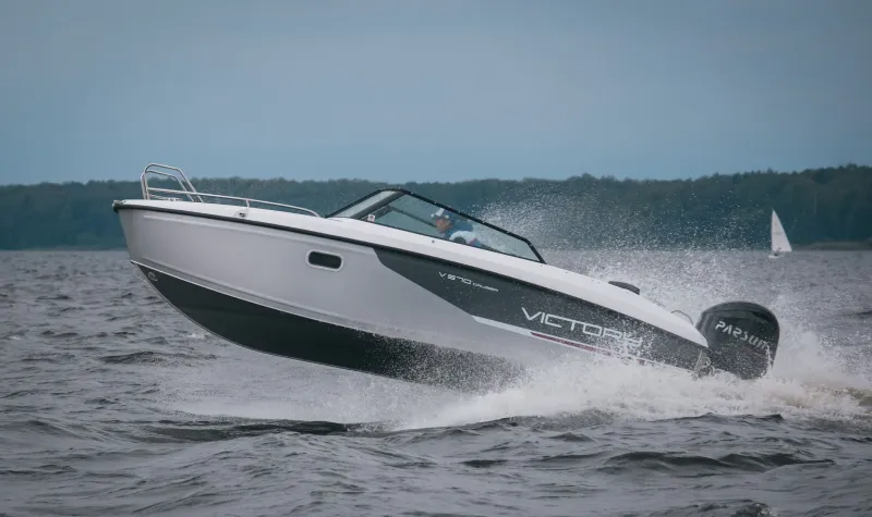 Алюминиевая лодка Victory 570 Cruiser, фото: 11