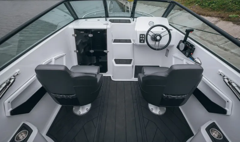 Алюминиевая лодка Victory 570 Cruiser, фото: 7