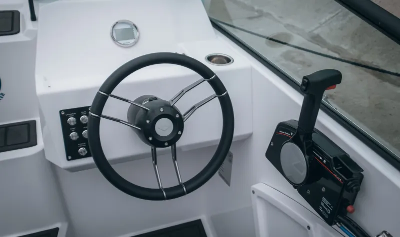 Алюминиевая лодка Victory 570 Cruiser, фото: 6