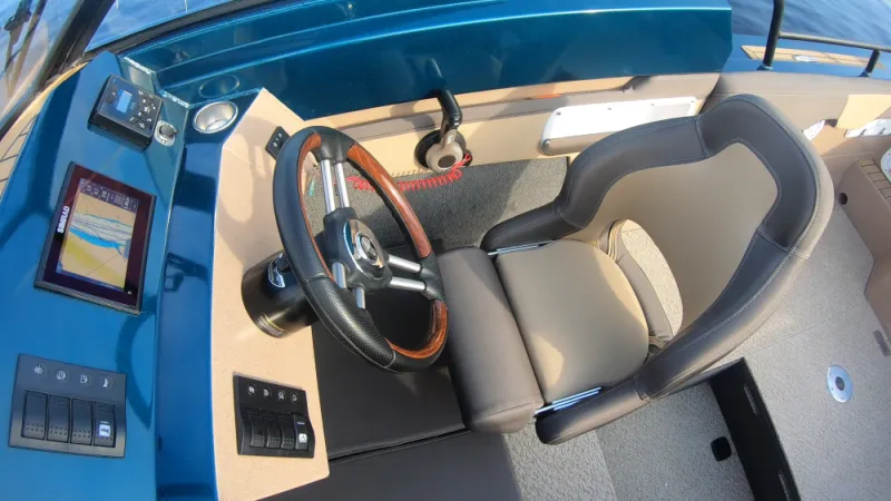 Катер Active Jacket, фото: 13